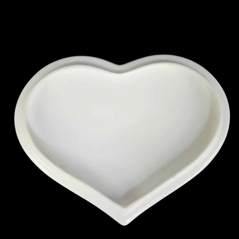 Christopher Stuart Floral Ribbon Heart Shape Box and Lid Y1516 Trinket Gold Trim